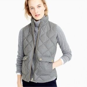 J. Crew down fill excursion Quilted heather gray zip up vest gold tone small